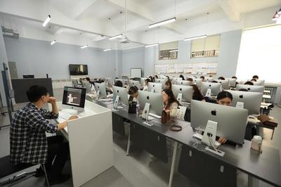 立足地方服務需求，鄭州升達經貿管理學院強化“經管+信息技術”融合優勢